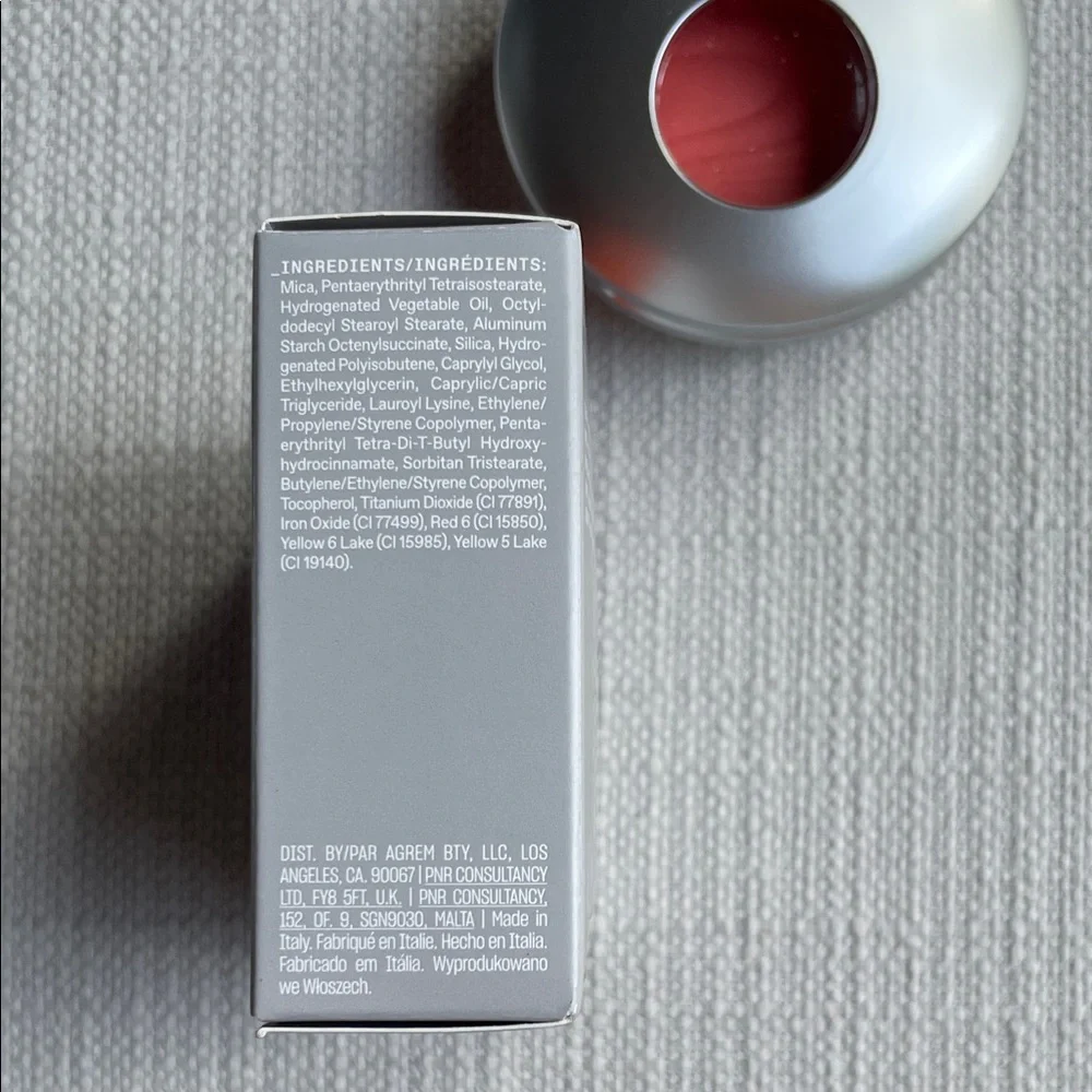 r.e.m. beauty Hyphenova Satin Matte Blush - Sun Pop